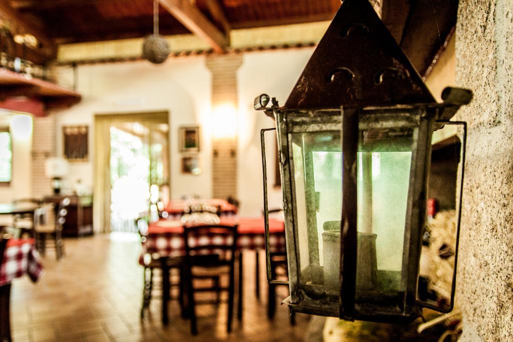 فندق Cotroneiفي  La Taverna Dei Briganti المظهر الخارجي الصورة